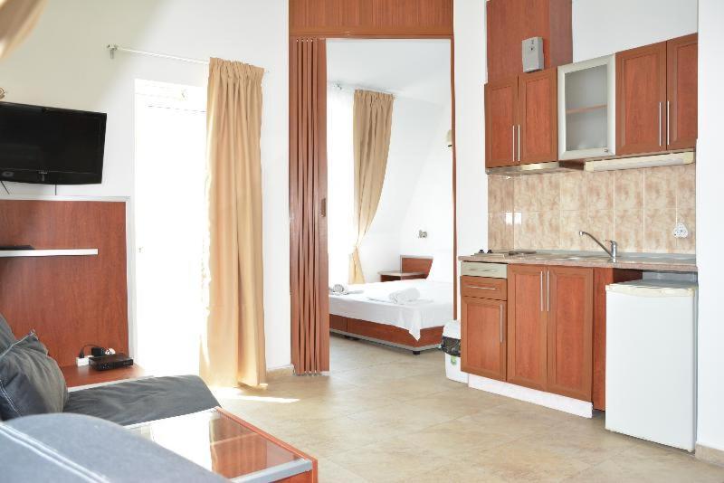 Milennia Family Hotel Slantschew brjag Zimmer foto