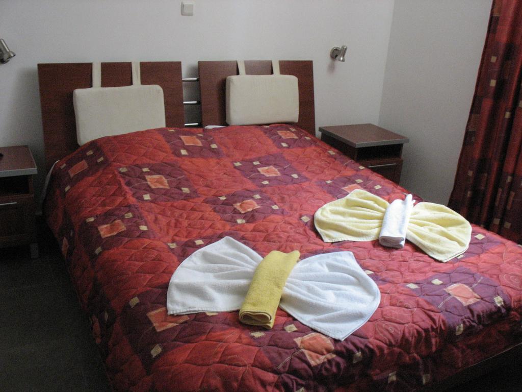 Milennia Family Hotel Slantschew brjag Zimmer foto